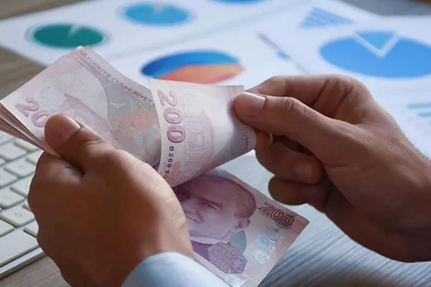 Asgari Ücret Ne Kadar Olacak? 2026 Rakamı Ünlü İsim Duyurdu