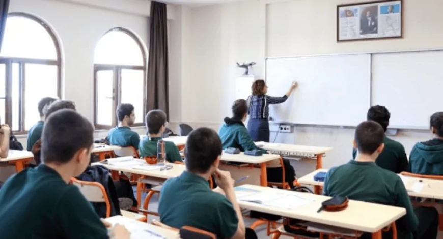 İstanbul'da Okullar Kaç Gün Tatil? Valilik Uyardı