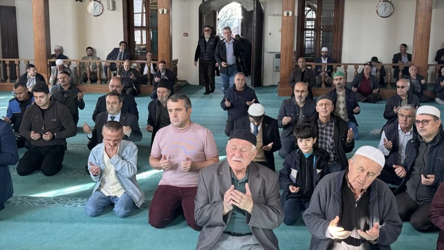 Tekirdağın Kurtuluşunun 103. Yılı ve Şehitler Anısına Mevlit Töreni Düzenlendi