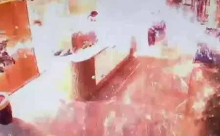 Bombalı kargonun altından alacak-verecek meselesi çıktı! Zeytinburnu'nda bomba alarmı!