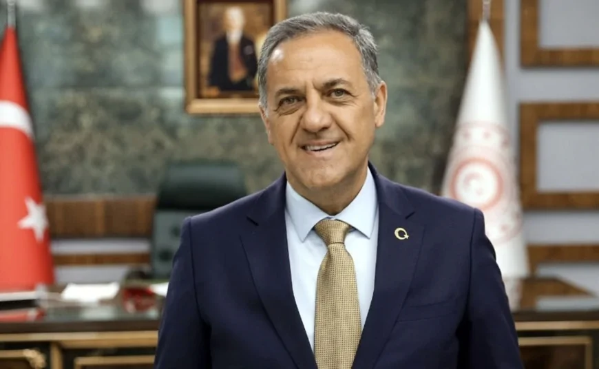 Ahmet Hamdi Usta kimdir, kaç yaşında ve aslen nereli? Yeni Yalova Valisi Ahmet Hamdi Usta SON DAKİKA!