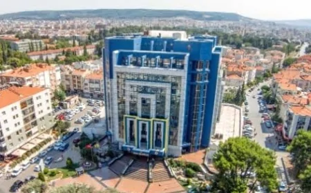 SON DAKİKA! Buca Belediyesi Operasyonu! İzmir'de Rüşvet ve Usulsüzlük Gözaltıları: Kimler Gözaltına Alındı?