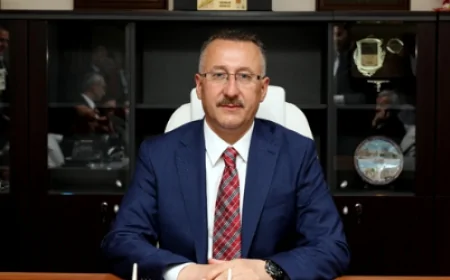 Adapazarı Belediye Başkanı Mutlu Işıksu Kimdir? Mutlu Işıksu Kaç Yaşında, Nereli ve Hangi Partiden?