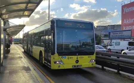 İstanbul'da Toplu Taşımaya %20 Zam: Yeni Akbil, Taksi ve Minibüs Fiyat Listesi Belli Oldu