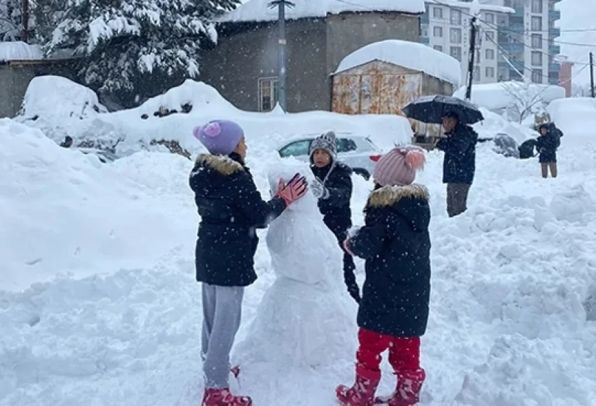 SON DAKİKA Giresun Okullar Tatil mi? 3 Şubat Salı Günü Yarın Okul Var mı?