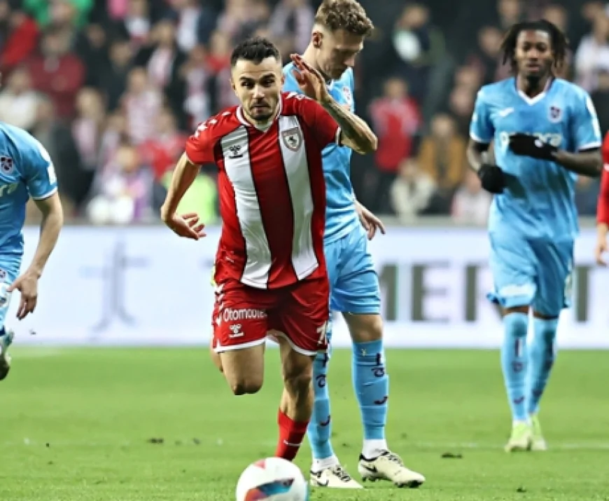 Samsunspor Trabzonspor Maçı Ne Zaman, Saat Kaçta ve Hangi Kanalda? Karadeniz Derbisi Muhtemel 11'ler!