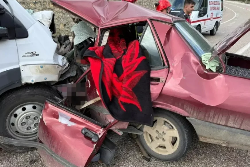 Burdur'da Trafik Kazası: Mehmet ve Ceyda Çelen Çifti Yaşamını Yitirdi