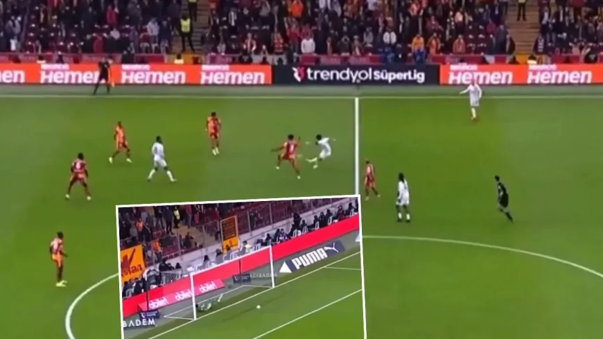 Ui-jo Hwang Orta Sahadan Uğurcan Çakır'ı Neredeyse Avlıyordu