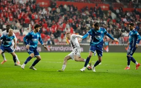 Samsunspor Gaziantep FK Maçında VAR Kararı Geceye Damga Vurdu