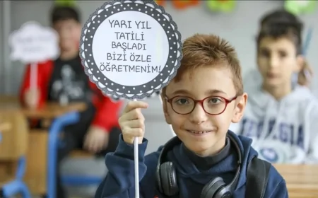 13 Mart Cuma Okullar Tatil mi?  Yoklama ve Ders Durumu Netleşti