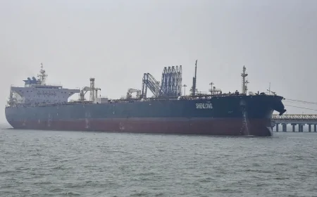 İran'dan ABD'ye Tarihi Hürmüz Boğazı Resti: Petrol Fiyatları ve Ekonomik Kriz Uyarısı