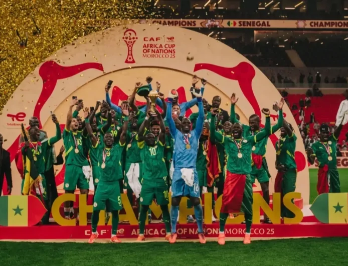 Şampiyonluğu Alınan Senegal, Kupayı Orduya Teslim Etti