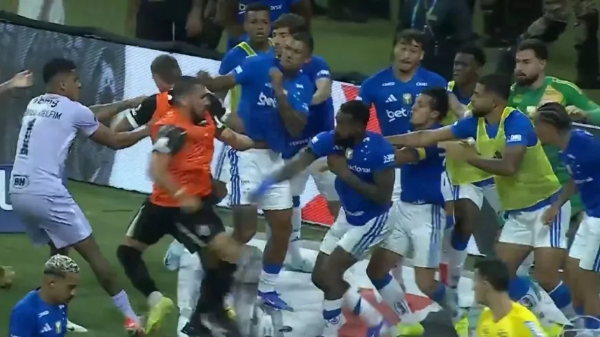 Cruzeiro - Atletico Mineiro Finalinde Tam 23 Kırmızı Kart Çıktı!