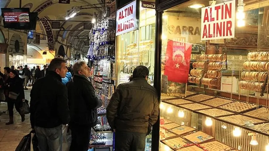 Altın Fiyatlarında Yön Aşağı Döndü: Kapalıçarşı'da Gram Altın Makası Kapanıyor