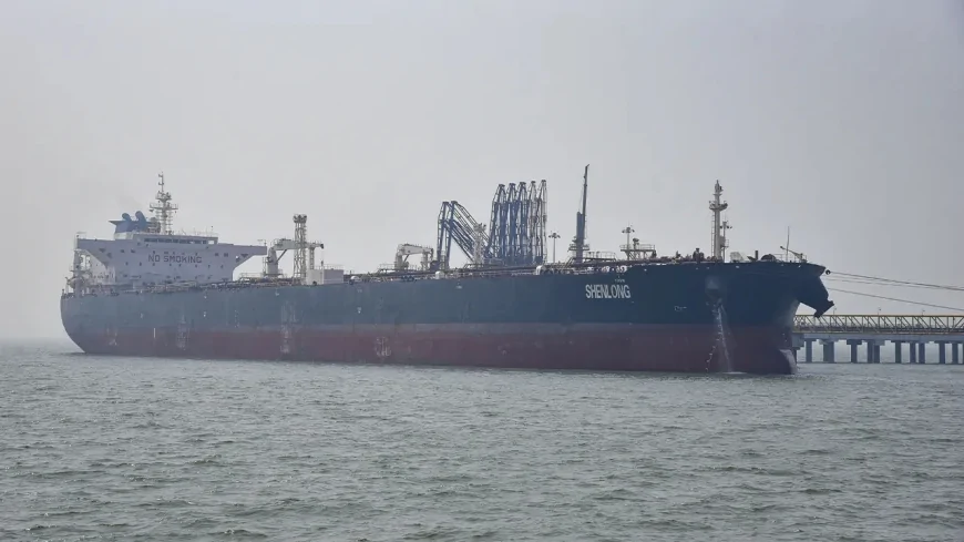İran'dan ABD'ye Tarihi Hürmüz Boğazı Resti: Petrol Fiyatları ve Ekonomik Kriz Uyarısı