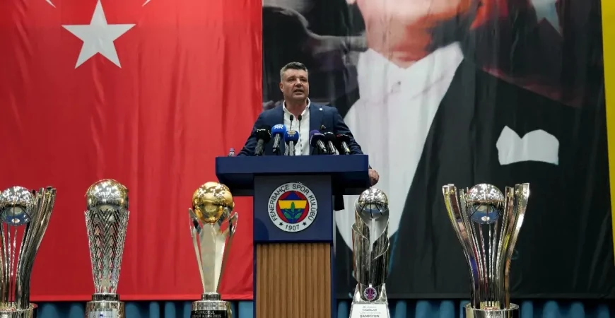 Fenerbahçe'de Geleneksel Bayramlaşma Töreni: Sadettin Saran'dan Kupa Mesajı