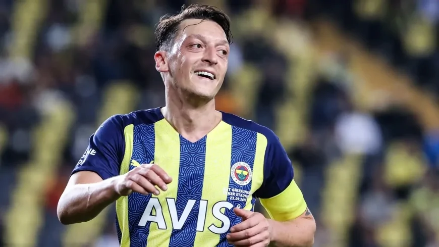 Mesut Özil’den anlamlı hareket!