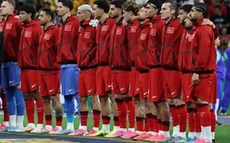 Galatasaray’ı Reddeden Milli Futbolcu Kararını Verdi! Yeni Sözleşme İmzalıyor