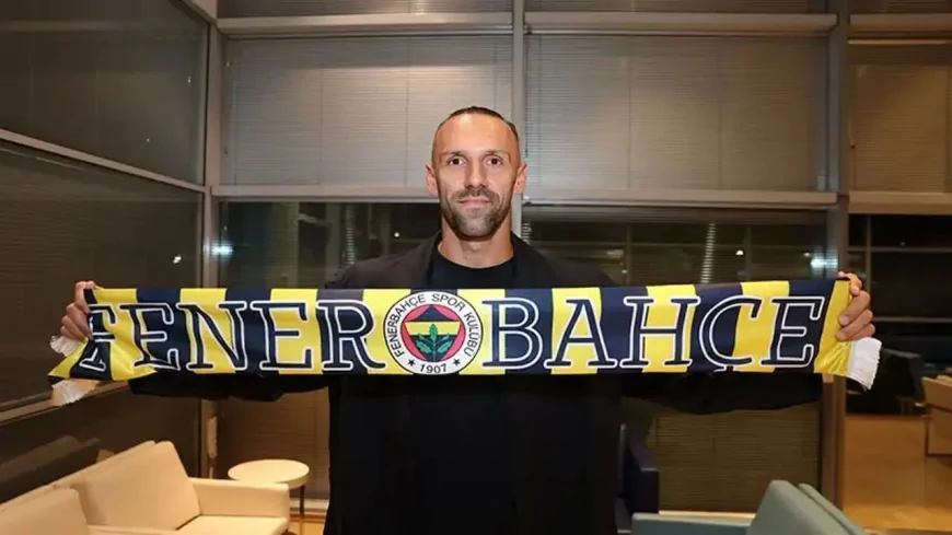 Vedat Muriqi Fenerbahçe'ye Döndü! Yıldız Golcü İstanbul'a Geldi