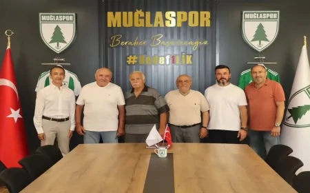 Muğlaspor'un ilk golünü atan Timur Çiçek'ten kulübe ziyaret