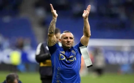 Santi Cazorla, futbolu bıraktığını açıkladı