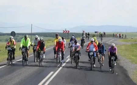 Ardahan'da Bisiklet Festivali'nde bin kişi pedal çevirdi